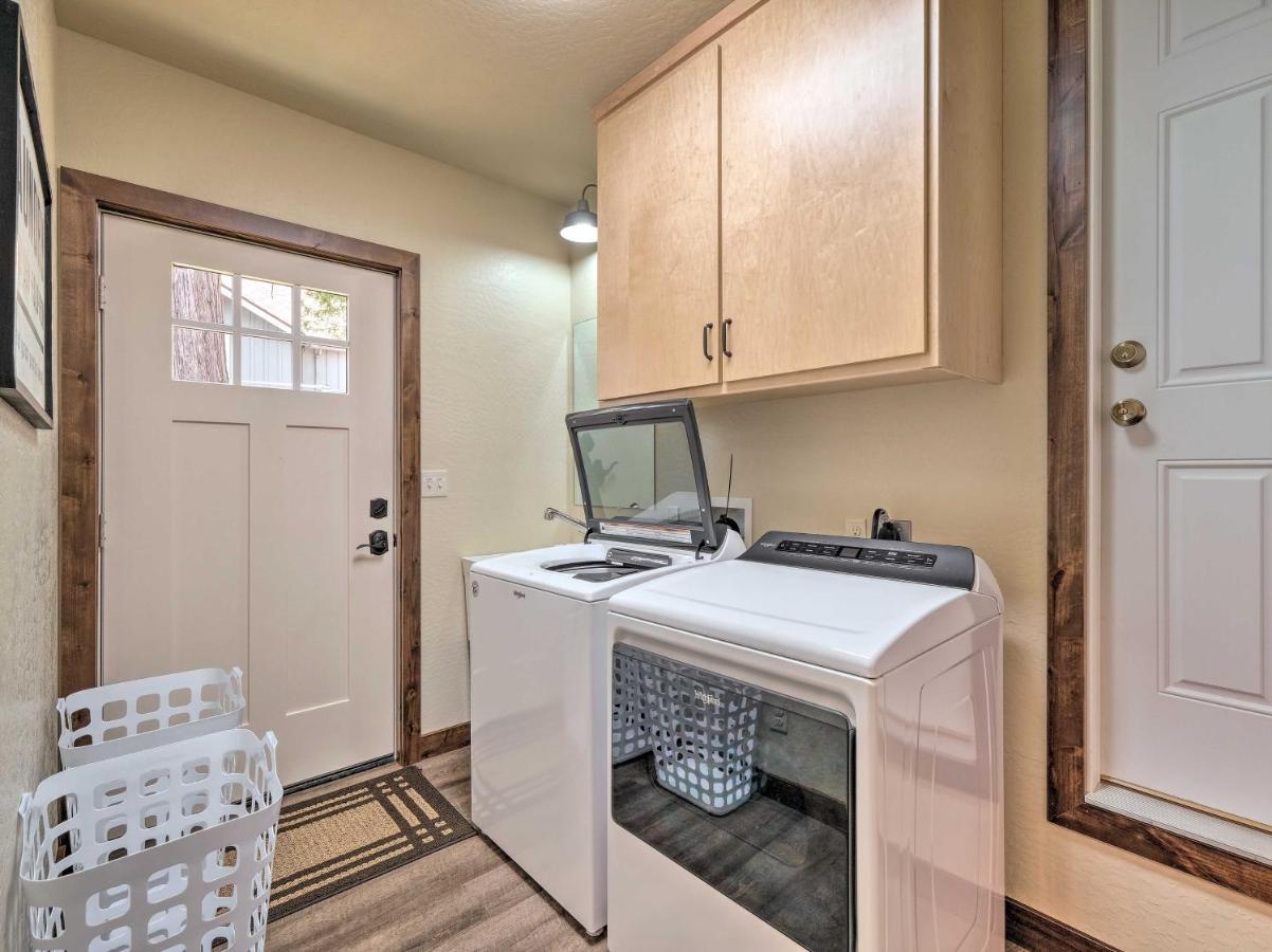 Luxury Retreat Custom Mi-Wuk Village Cabin! Luaran gambar